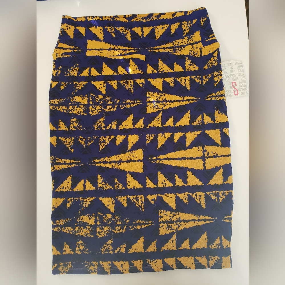 LuLaRoe Cassie Pencil Skirt